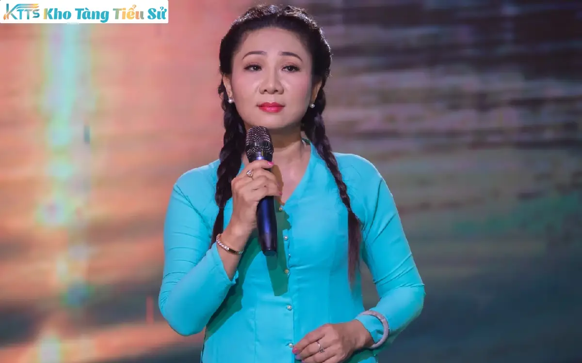 Tiểu Sử Ca Sĩ Thúy Hà: Nữ Ca Sĩ Soprano Tài Năng